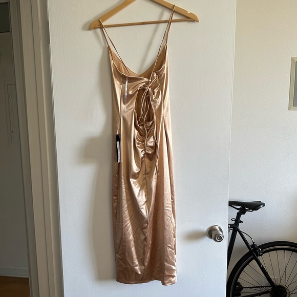 NWT BEBE Champagne Y2K Cinched Back Strappy Midi Dress Size Small - Picture 4 of 10